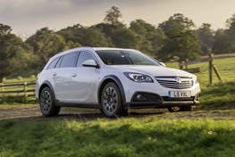 Insignia Country Tourer 4x4 perfect for all conditions