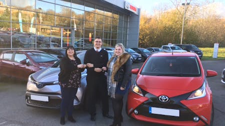 SLM Toyota Hastings Hands Over Two New Cars to the Dooris Family