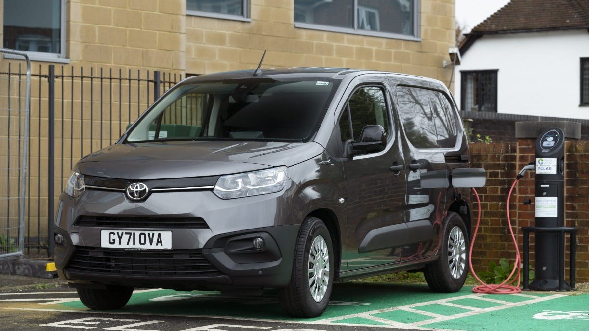 Toyota Proace City Electric: the “no-brainer” van choice wins in the DrivingElectric Awards