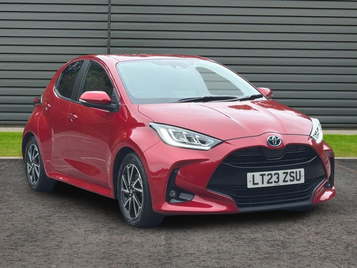 Toyota Yaris listing photo