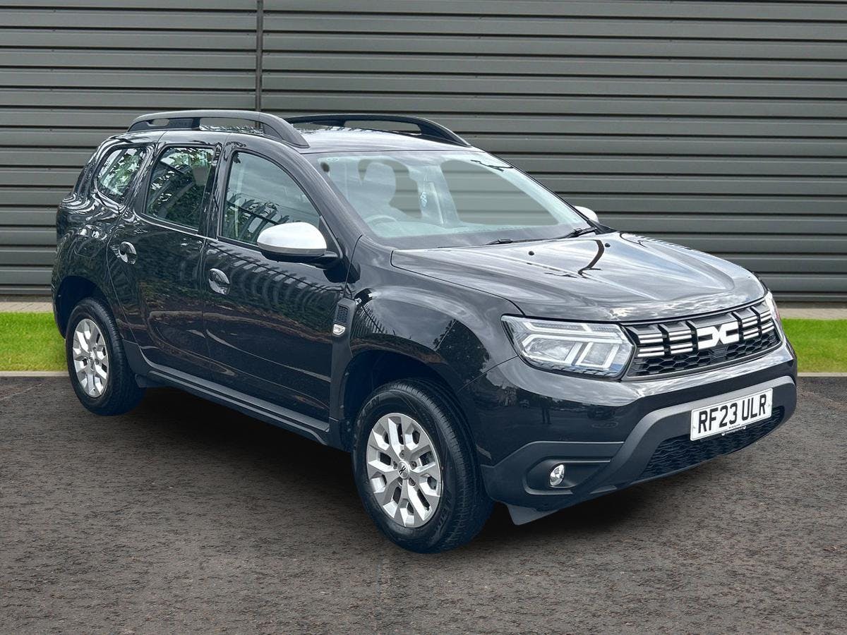 Dacia Duster listing photo